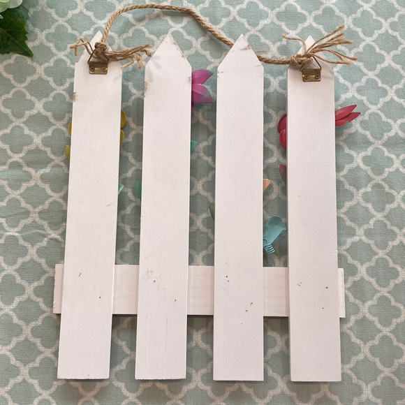 Wooden Fence Hello Spring Decor with Metal Flowers - Picture 6 of 6